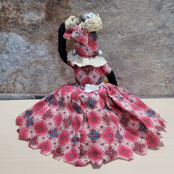 Vintage Grenada Cloth Doll Traditional Dress Spice Head Basket Spice - Picture 2 of 11
